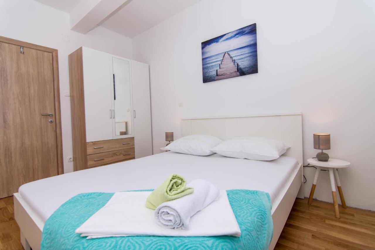 Apartments Ploka Okrug Gornji Esterno foto