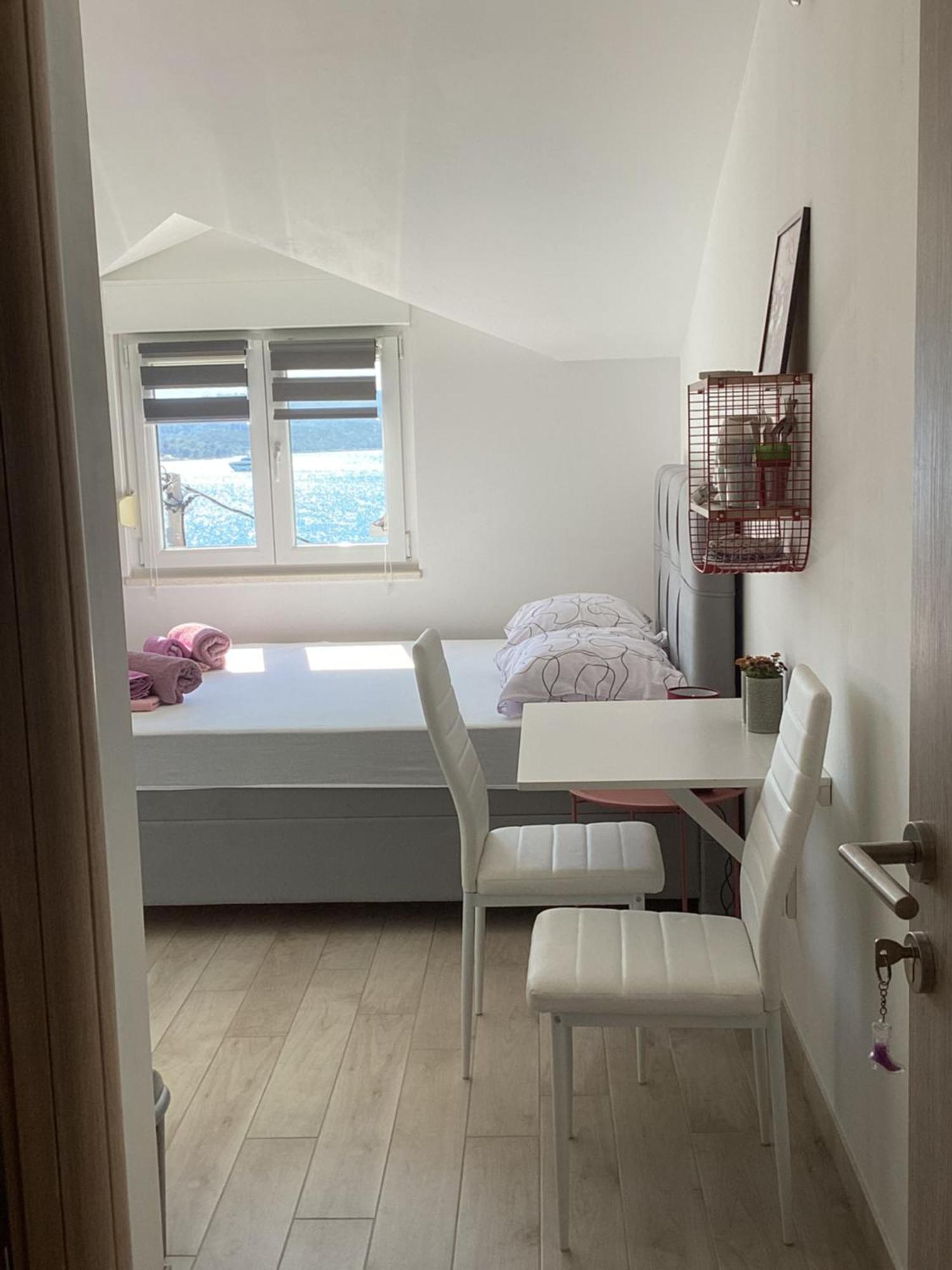 Apartments Ploka Okrug Gornji Esterno foto