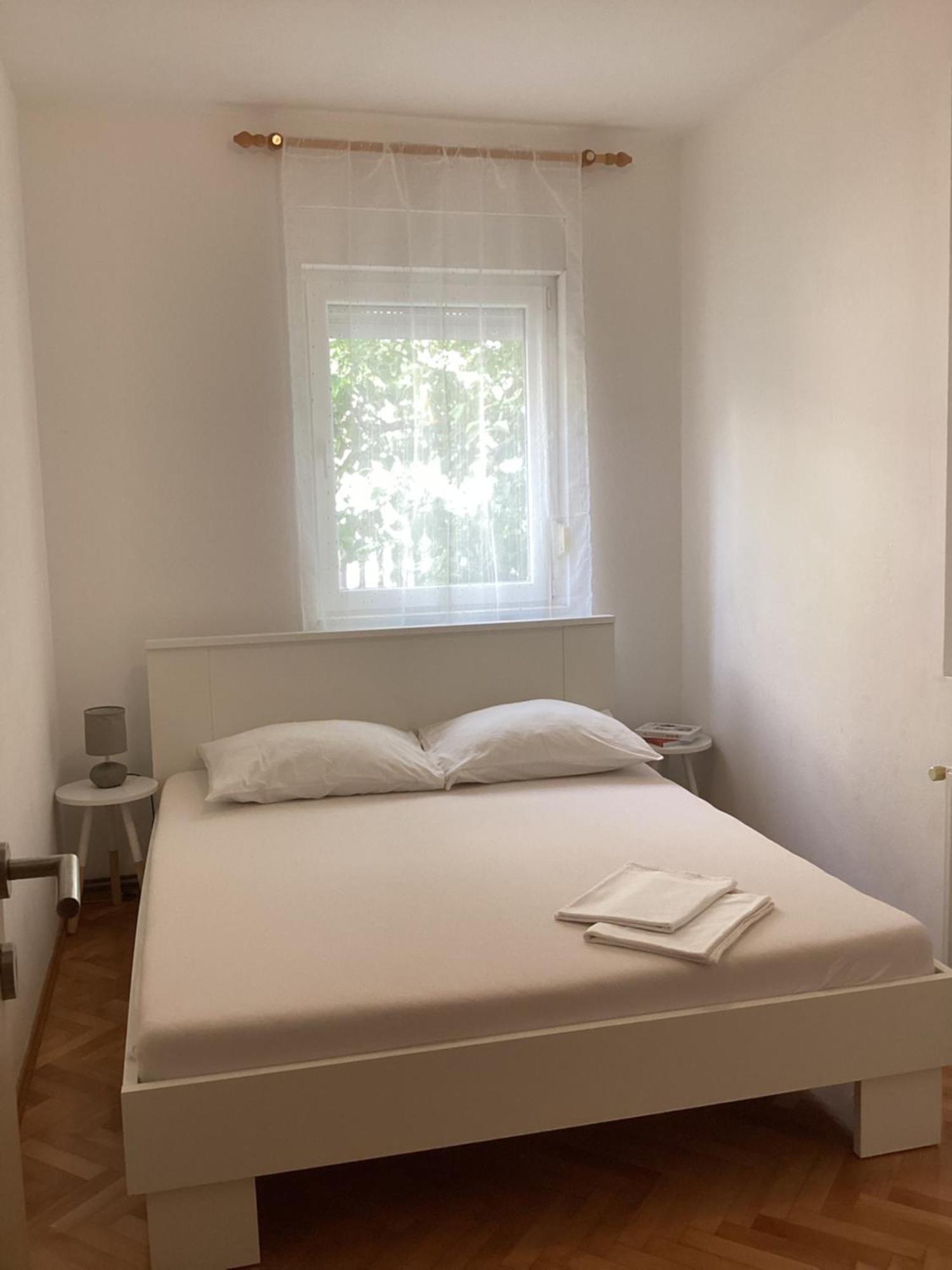 Apartments Ploka Okrug Gornji Esterno foto