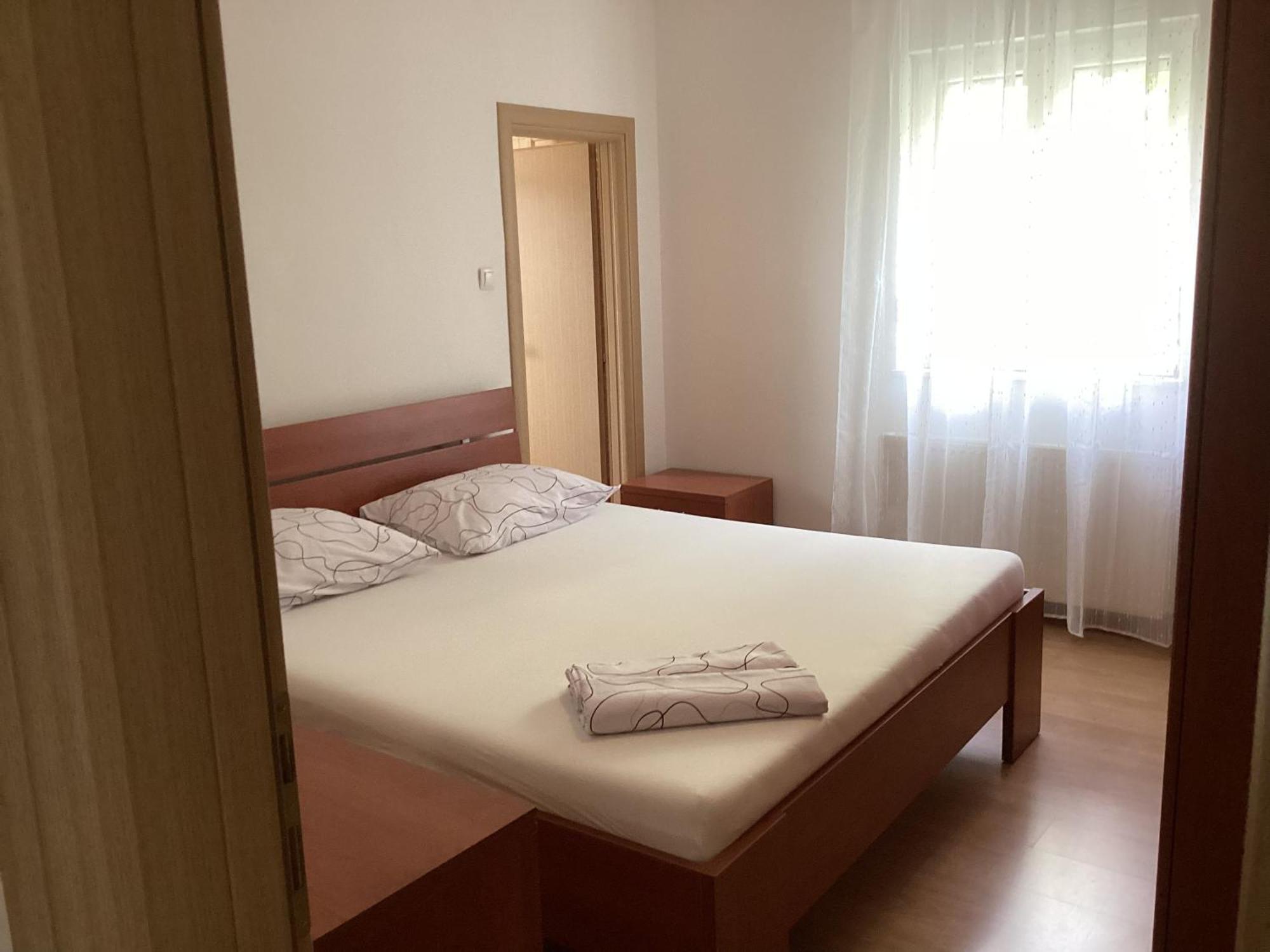 Apartments Ploka Okrug Gornji Esterno foto